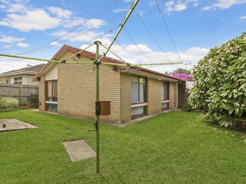 6 Ferguson Close, West Gosford NSW 2250