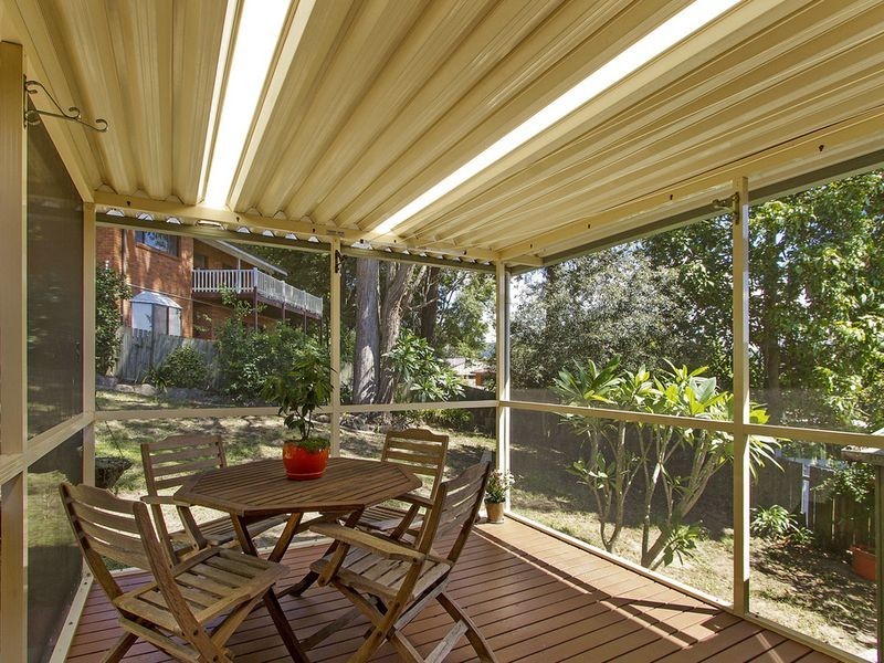 1 Lorraine Avenue, Point Clare NSW 2250