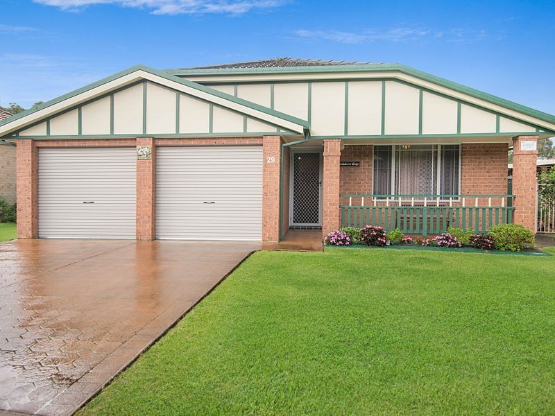 29 Manooka Road, Point Clare NSW 2250