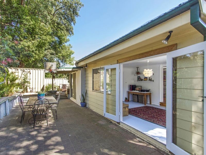 14 Priestley Parade, Point Clare NSW 2250