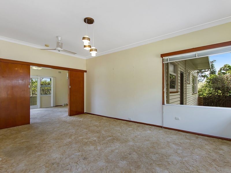 154 Brisbane Water Drive, Point Clare NSW 2250