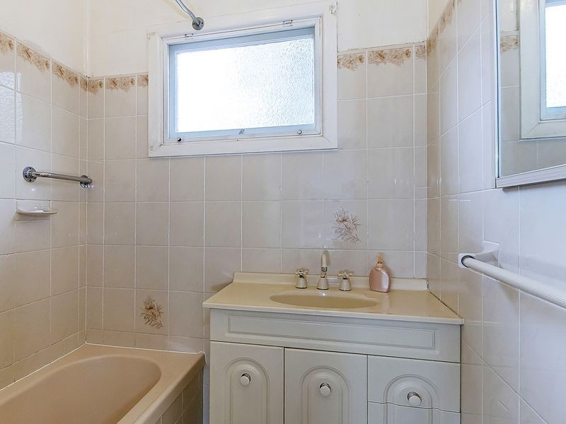 154 Brisbane Water Drive, Point Clare NSW 2250