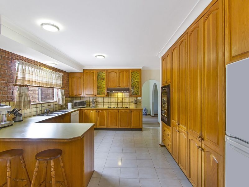26 Collard Road, Point Clare NSW 2250