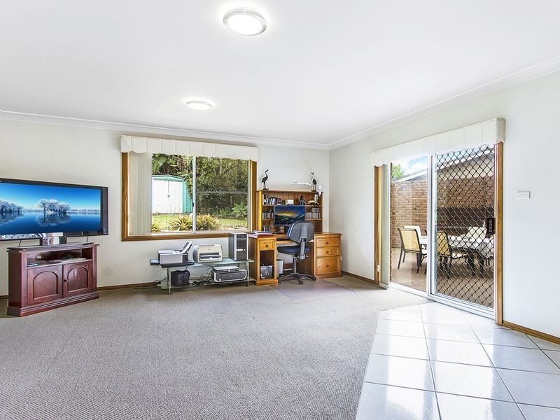 26 Collard Road, Point Clare NSW 2250