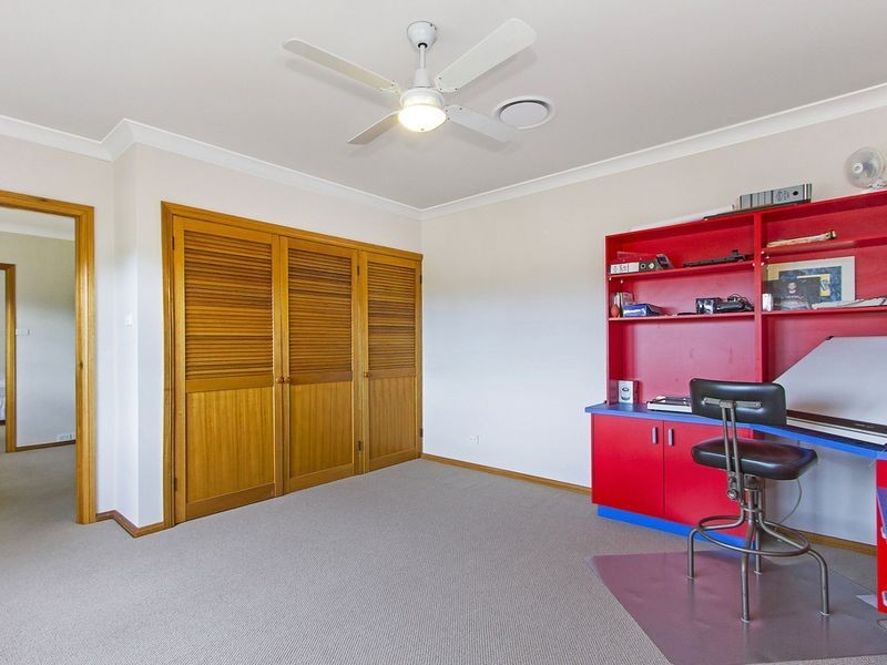 26 Collard Road, Point Clare NSW 2250