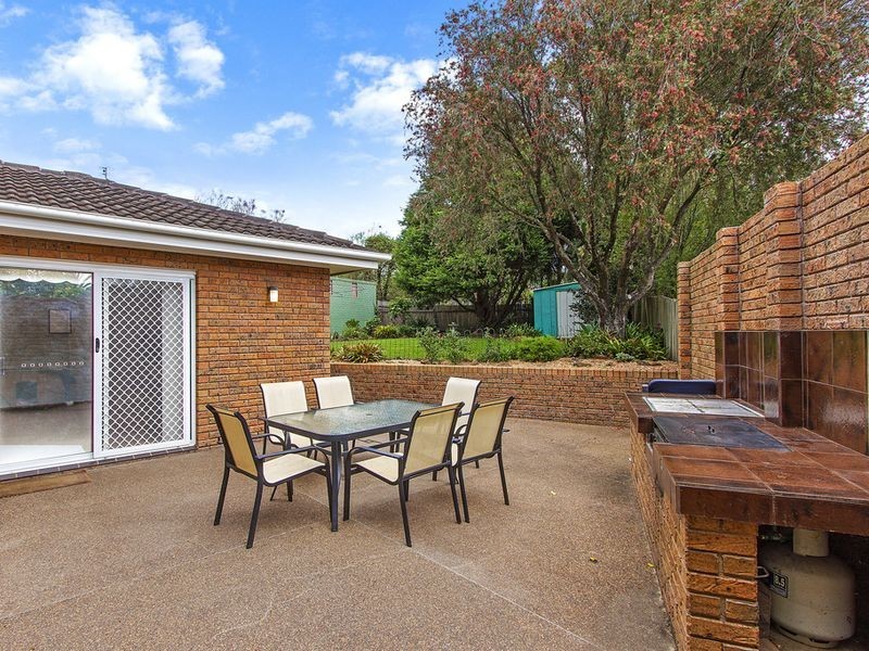 26 Collard Road, Point Clare NSW 2250