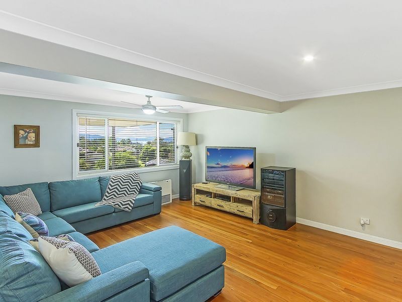 10 Clipper Crescent, Tascott NSW 2250