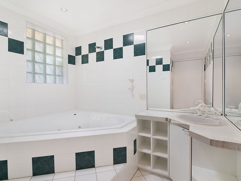 22 Northwind Avenue, Point Clare NSW 2250