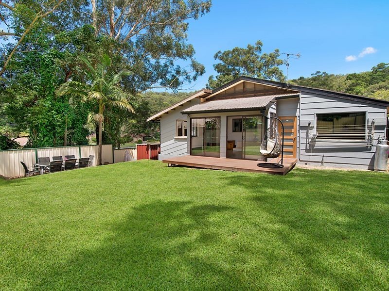 22 Northwind Avenue, Point Clare NSW 2250