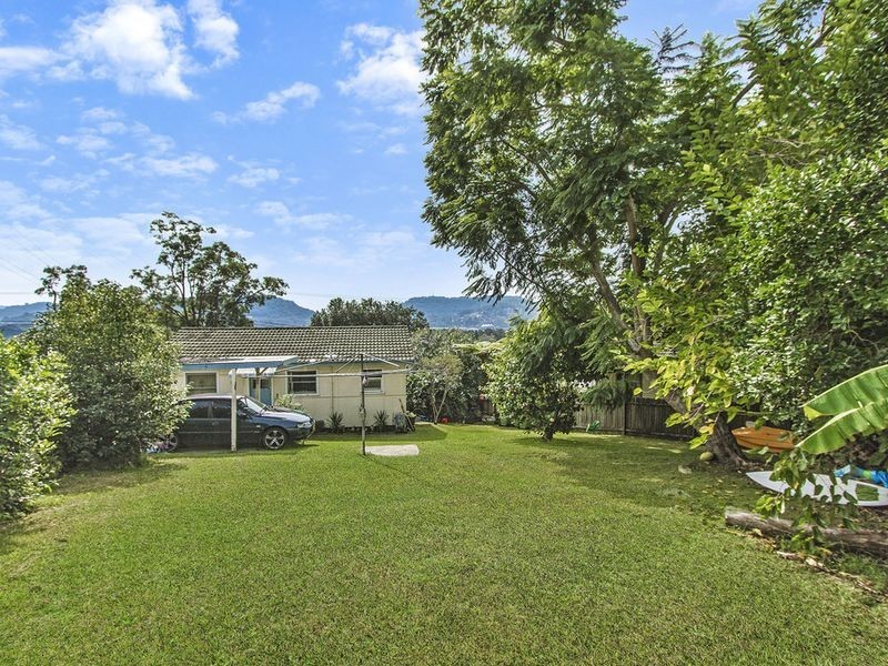 135 Brisbane Water Drive, Point Clare NSW 2250