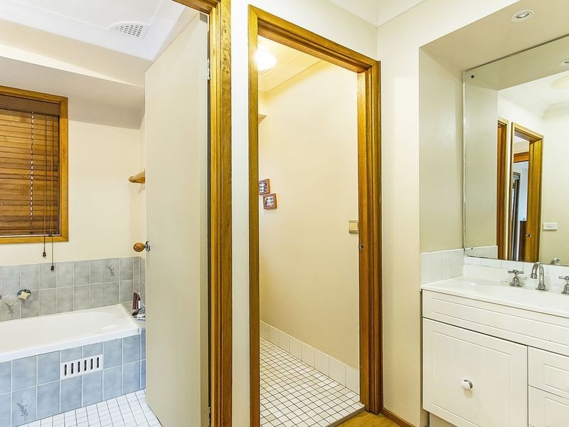 13 Dulwich Road, Springfield NSW 2250