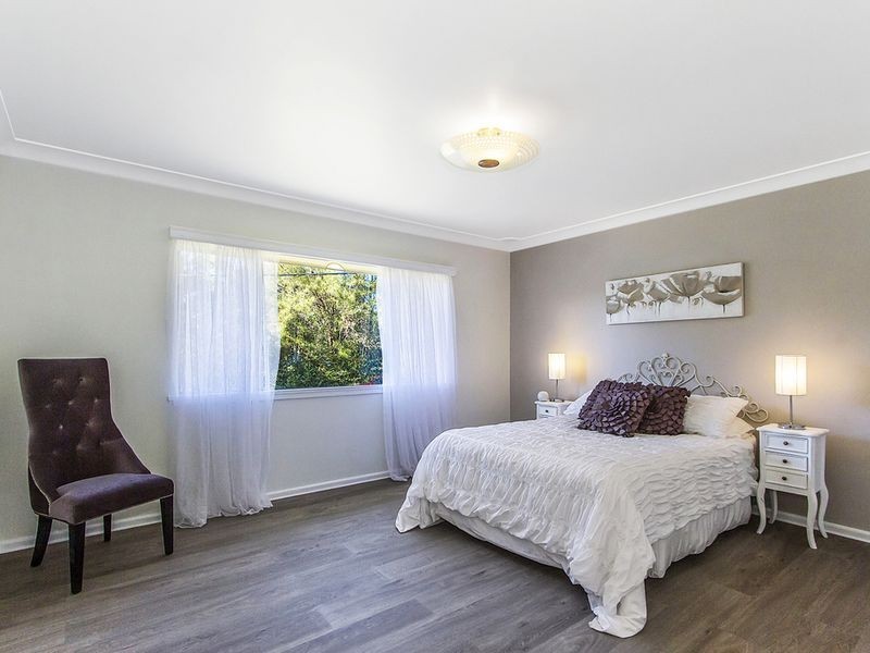 12 Jindalee Avenue, Point Clare NSW 2250