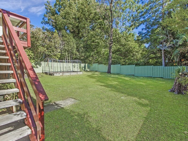 12 Jindalee Avenue, Point Clare NSW 2250