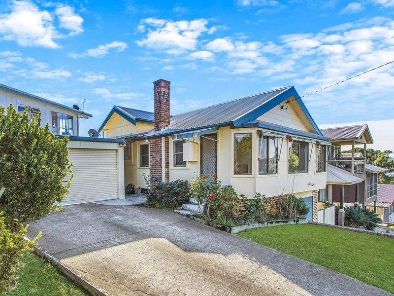 7 Penang Street, Point Clare NSW 2250