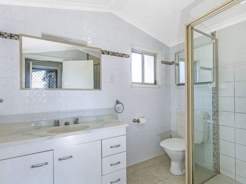 7 Penang Street, Point Clare NSW 2250