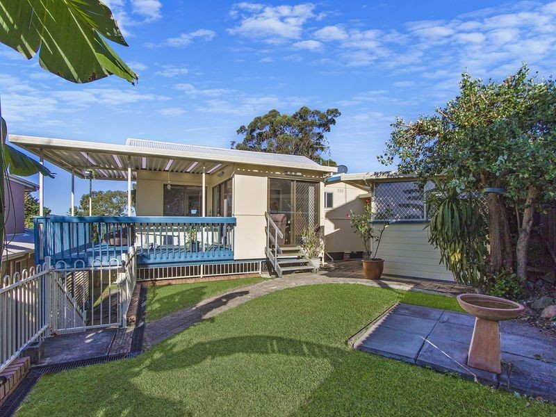 7 Penang Street, Point Clare NSW 2250