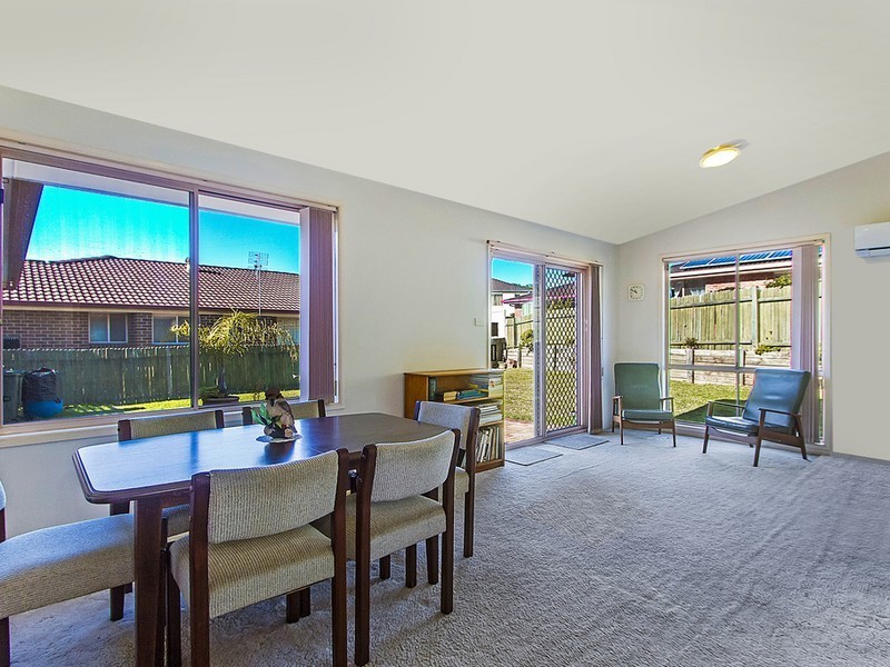 21 Singleton Road, Point Clare NSW 2250