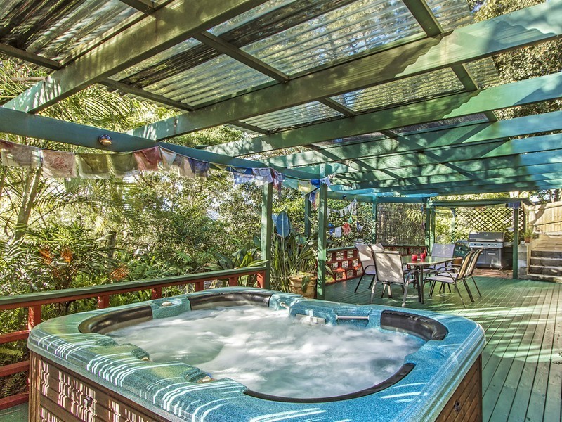 14 Fiona Street, Point Clare NSW 2250