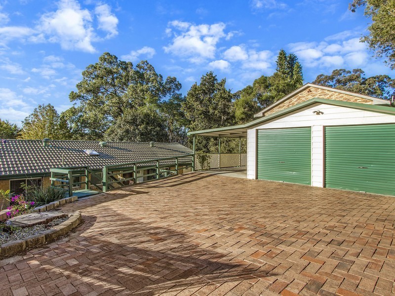 14 Fiona Street, Point Clare NSW 2250