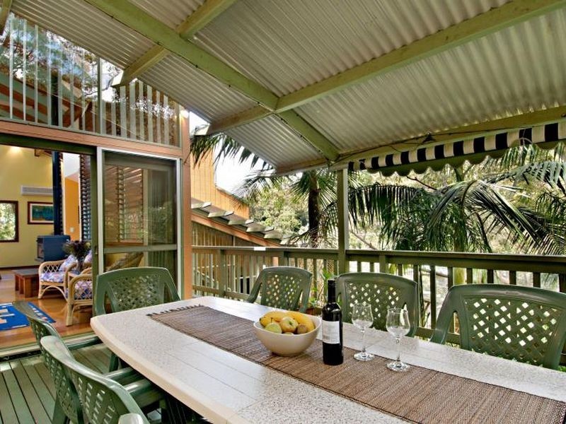 33 Melaleuca Crescent, Tascott NSW 2250