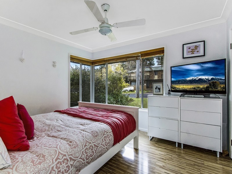 9 Welwyn Grove, Point Clare NSW 2250