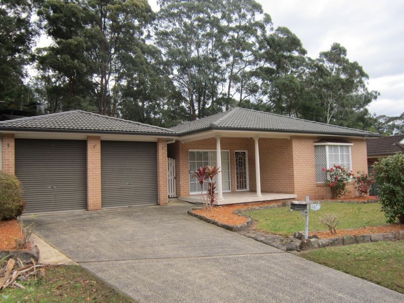 14 Robson Close, Point Clare NSW 2250