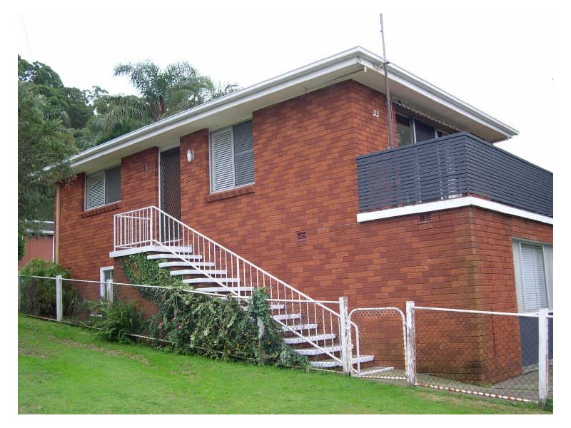 33a Nioka Avenue, Point Clare NSW 2250