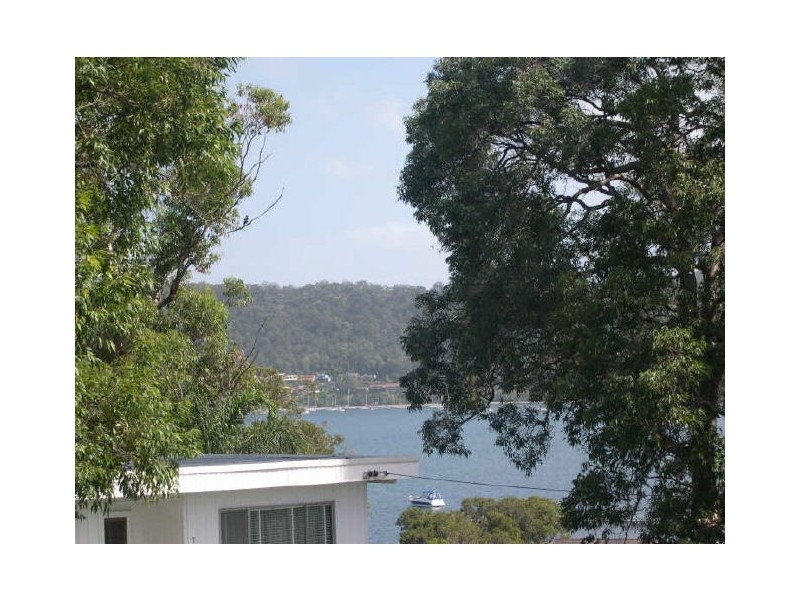24 Coogee Road, Point Clare NSW 2250