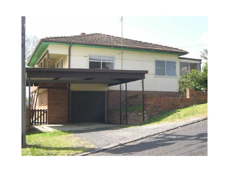 24 Coogee Road, Point Clare NSW 2250