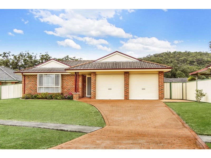 20 Manooka Road, Point Clare NSW 2250