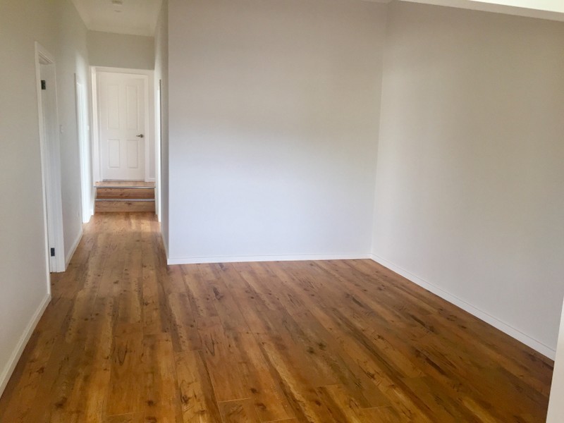 17 Nioka Avenue, Point Clare NSW 2250