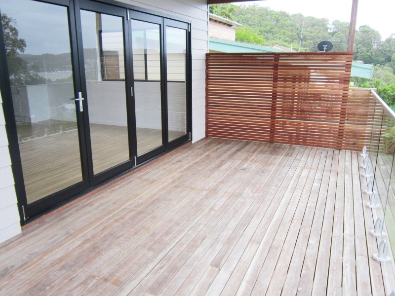 19 Hughes Street, Point Clare NSW 2250