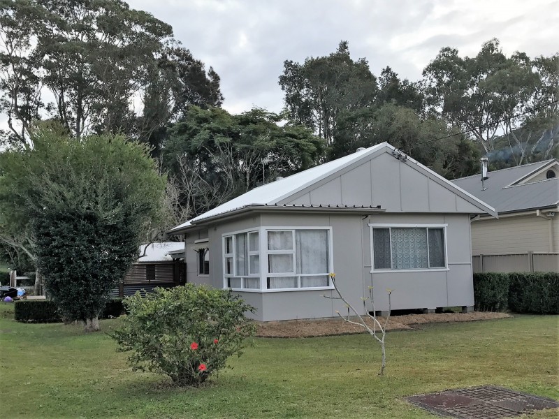 8 Victory Parade, Tascott NSW 2250
