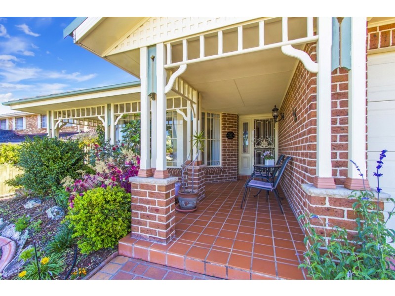 4 Sunny Waters Road, Kincumber NSW 2251