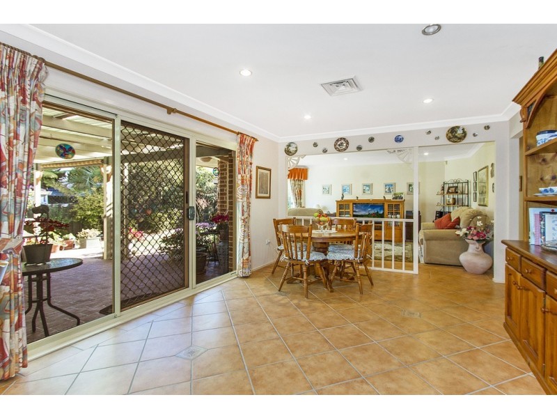 4 Sunny Waters Road, Kincumber NSW 2251