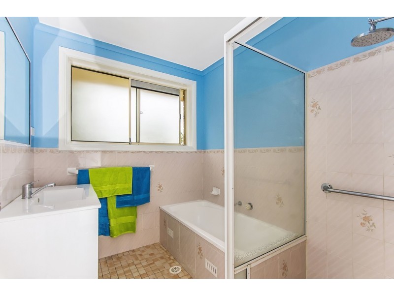 2/69a Brisbane Water Drive, Point Clare NSW 2250