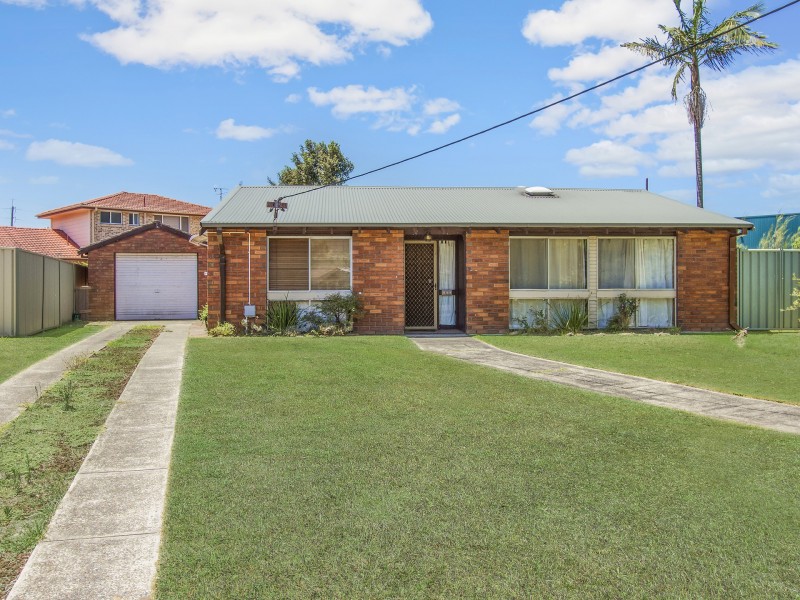 13 Bel Hilton Parade, West Gosford NSW 2250