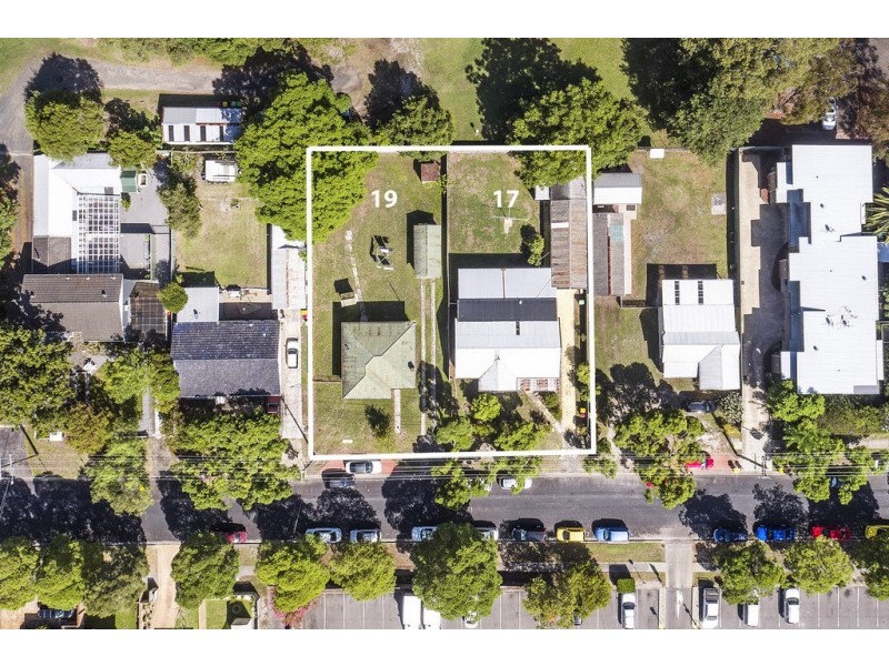 17 – 19 Henry Kendall Street, West Gosford NSW 2250