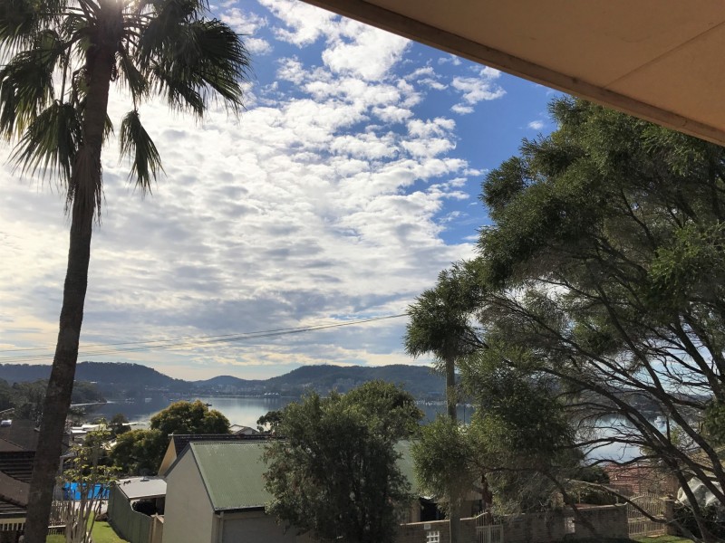 17 Alukea Avenue, Point Clare NSW 2250