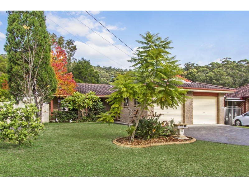25 Northwind Avenue, Point Clare NSW 2250