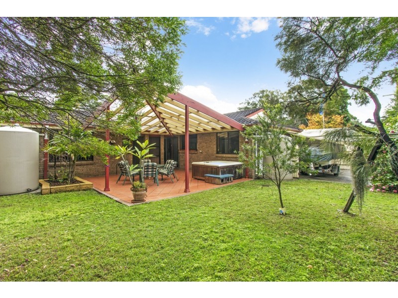 25 Northwind Avenue, Point Clare NSW 2250