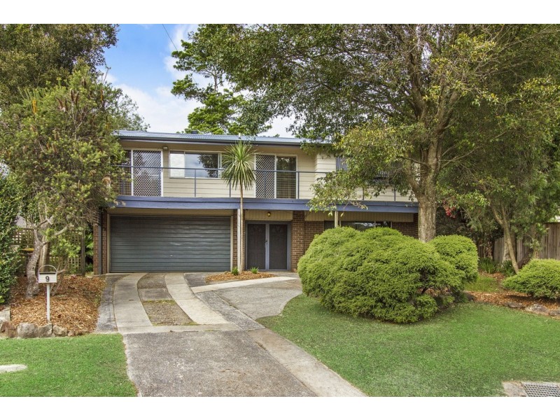 9 Shoreview Close, Point Clare NSW 2250