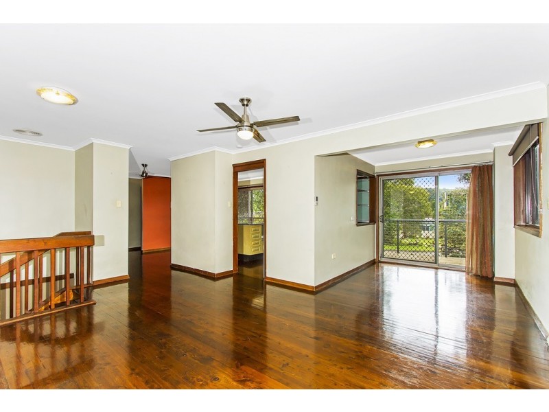 9 Shoreview Close, Point Clare NSW 2250