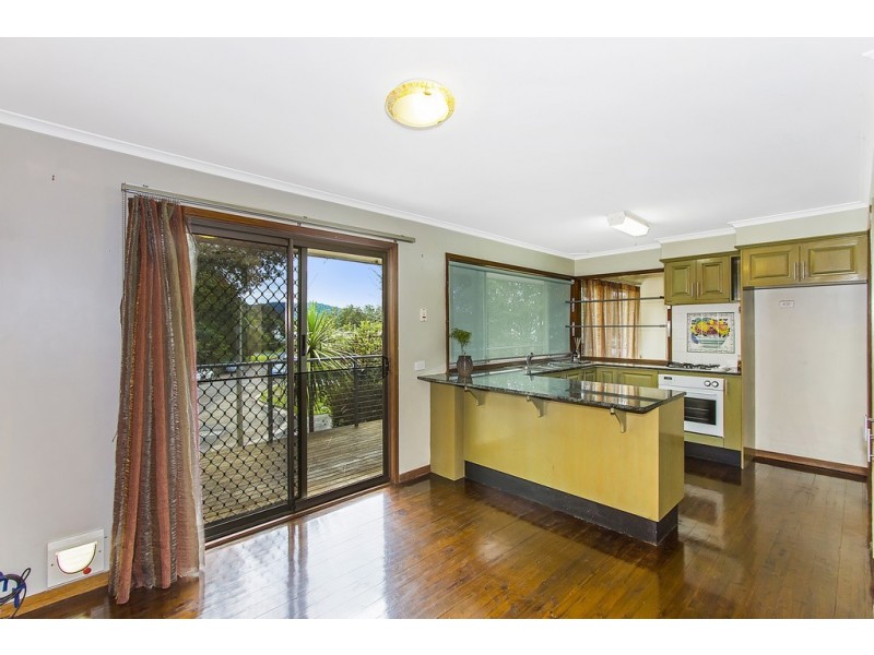 9 Shoreview Close, Point Clare NSW 2250
