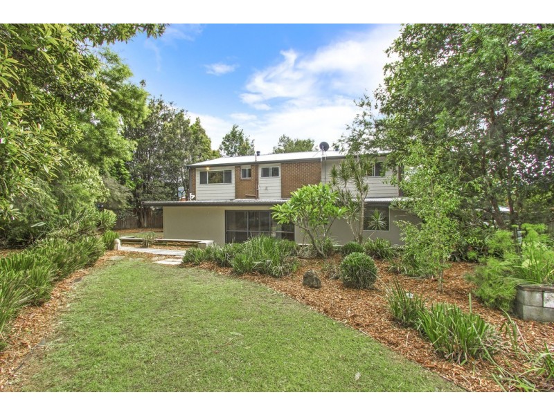 9 Shoreview Close, Point Clare NSW 2250