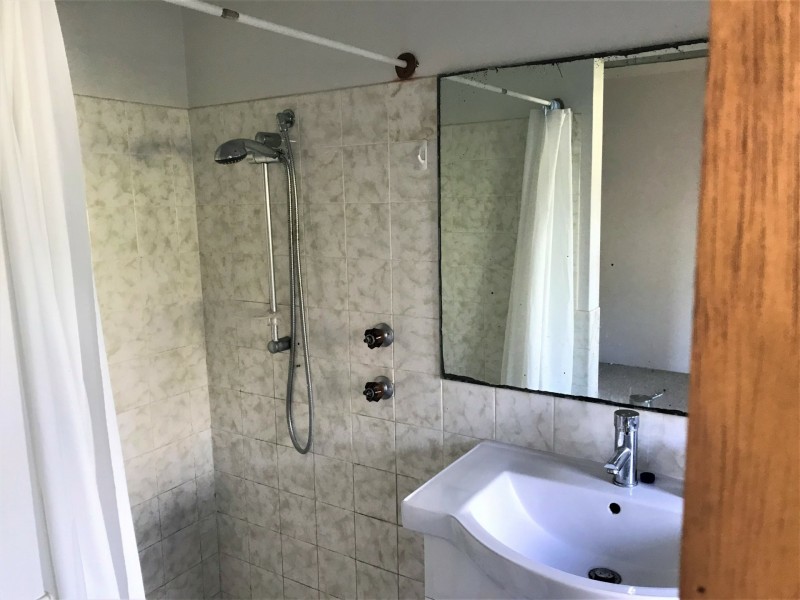 17a Alukea Avenue, Point Clare NSW 2250