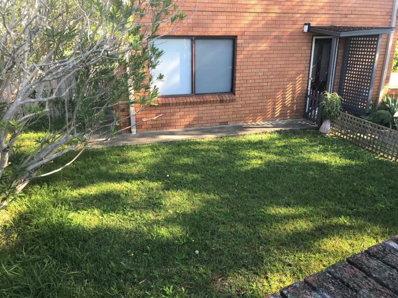 17a Alukea Avenue, Point Clare NSW 2250