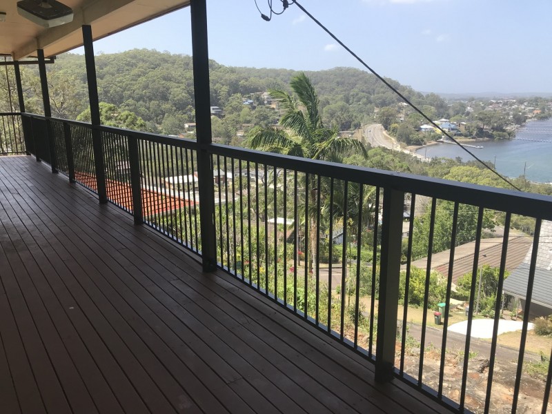 12 SANDSTONE CRESCENT, Tascott NSW 2250