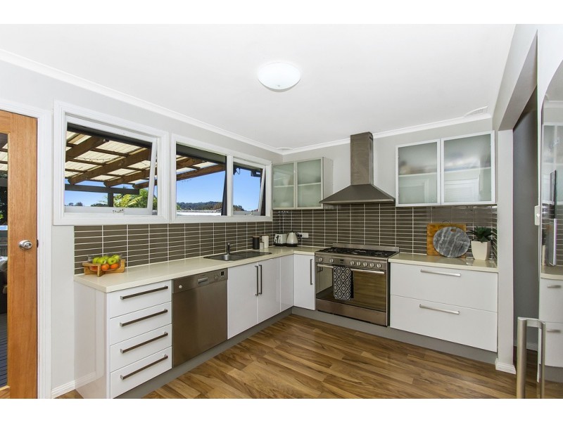224 Brisbane Water Drive, Point Clare NSW 2250