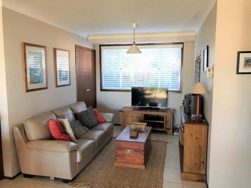 16 Conroy Crescent, Kariong NSW 2250